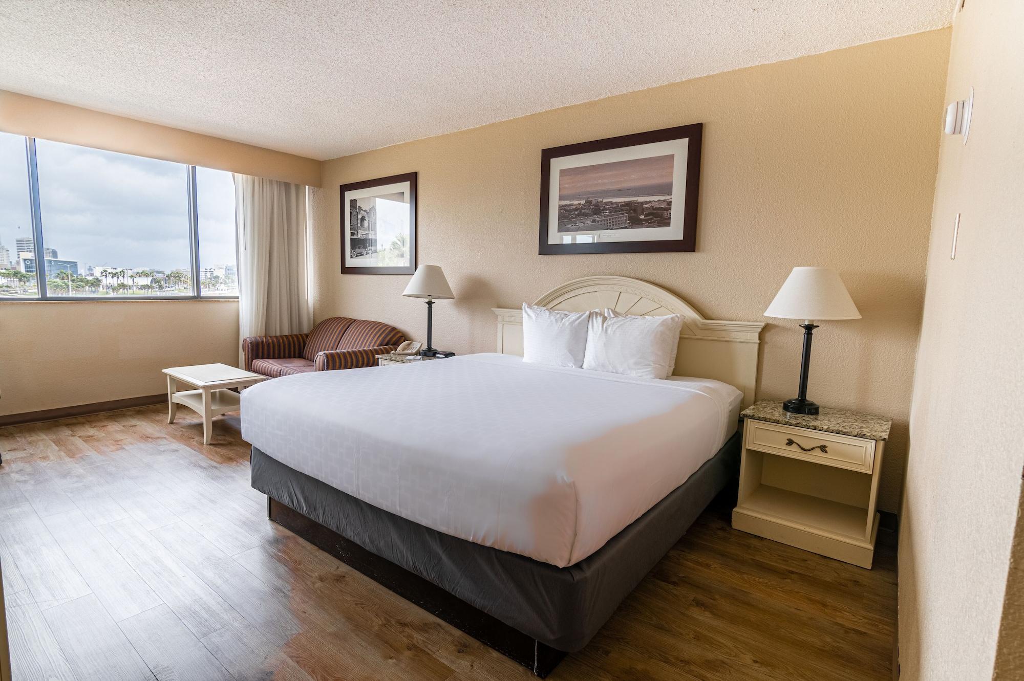 Emerald Beach Hotel Corpus Christi Exterior photo